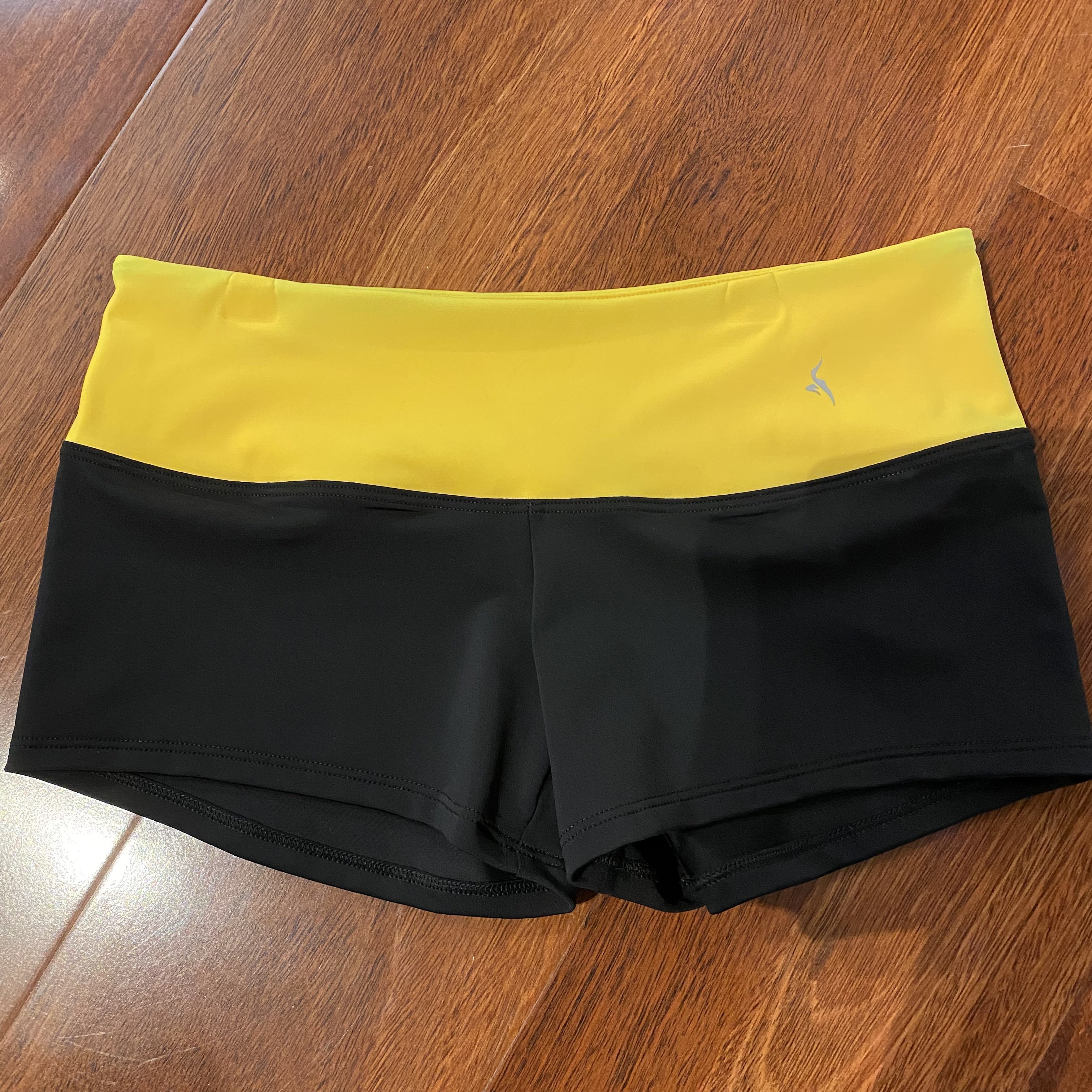 Black & Yellow Boyleg Shorts – Pole Queens